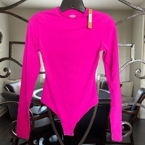 Fits Everybody LONG SLEEVE CREW NECK BODYSUIT